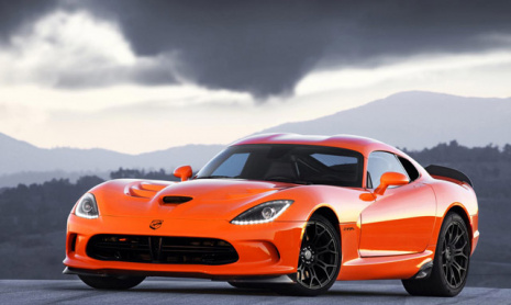Новую модификацию Dodge Viper SRT покажут в Нью-Йорке 